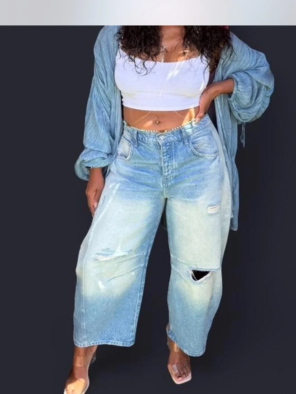 Free People We The Free Distressed Barrel Jeans  Light Wash Wide-Leg Jeans Sz 27
